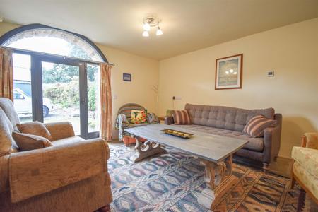 Sitting Room/4th Bedroom