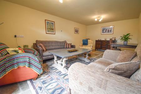 Sitting Room/4th Bedroom