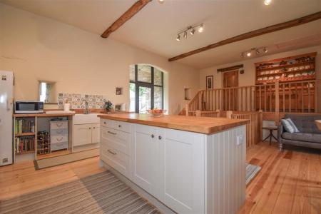 Oddendale Cottage Dining Kitchen F.jpg