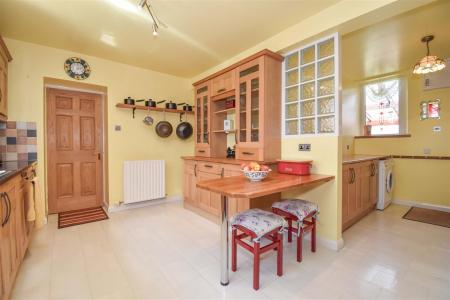 Stonehaven Kitchen A.jpg