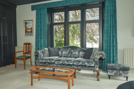 The Friarage Principal Bedroom C.jpg