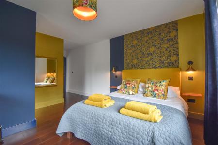 Cottesloe Bedroom 1 A.jpg