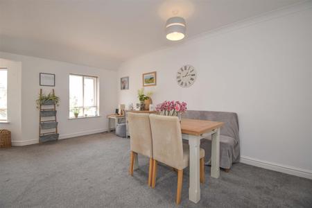 6 Applerigg Living Room C.jpg