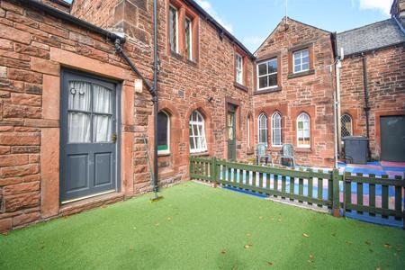 19 Queen Street Garden D.jpg