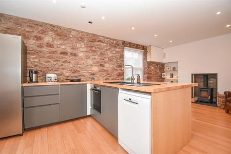 Kitchen Dining / Day Room