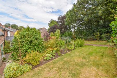 Chapel Close Garden E.jpg