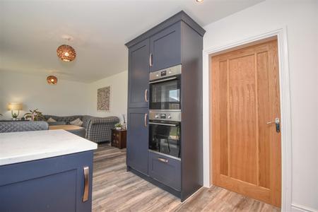 Dining Kitchen Day Room