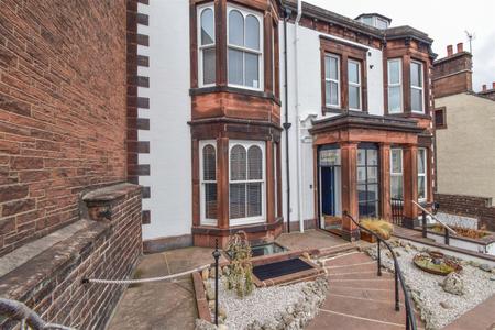 29 Victoria Road Forecourt Garden B.jpg