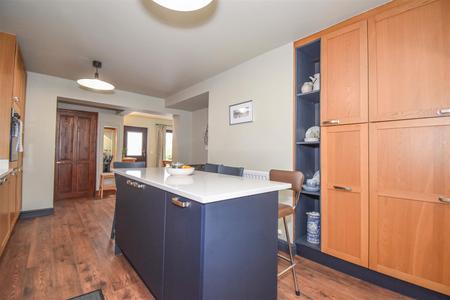 Breakfast Kitchen/Day Room