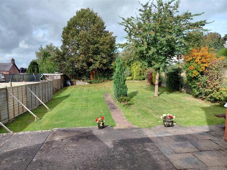 38 Croft Terrace garden.jpg