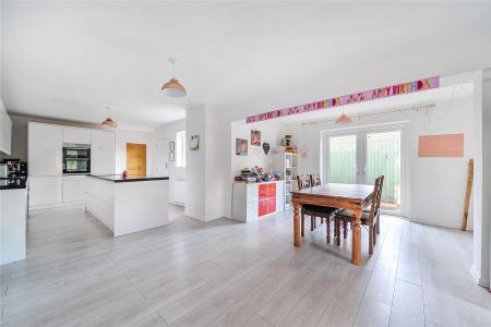 Kitchen/Dining