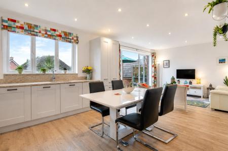 Kitchen / Diner