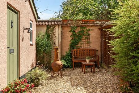 Annexe Entrance