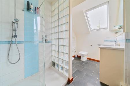 Bed 1 En-Suite