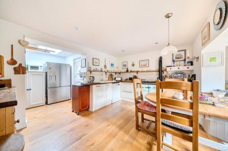 Kitchen/Breakfast Rm