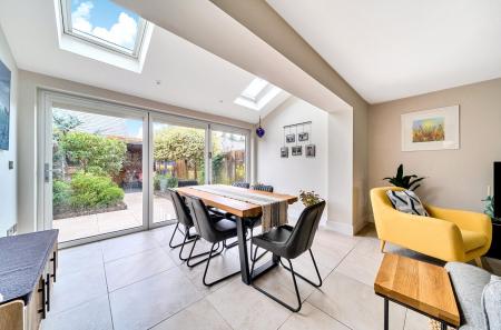 Dining/Sun Room