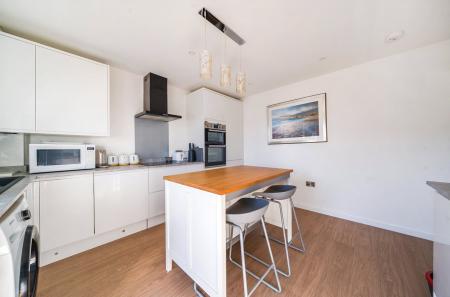 Kitchen/Breakfast Rm