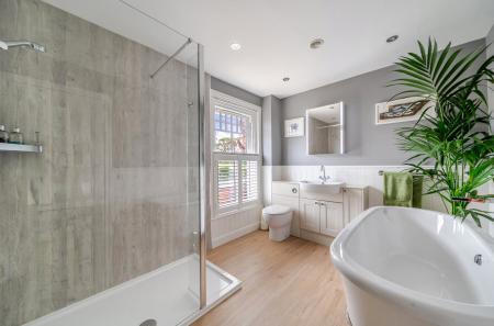 Ensuite Bathroom