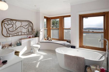 Principal Suite
