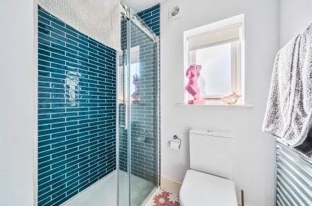 Bed 2 Ensuite