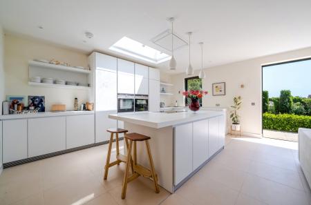 Kitchen/Breakfast