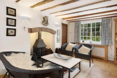 Kitchen Sitting Area