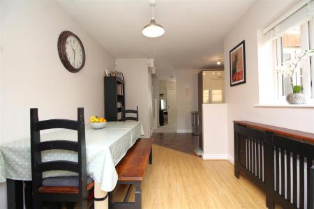 kitchen diner 2.JPG
