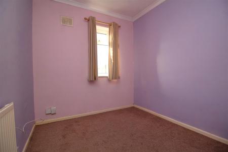 bedroom 3 .JPG