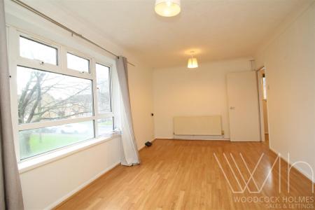 living room image 2_1.JPG