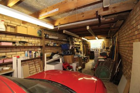 garage 2 .JPG