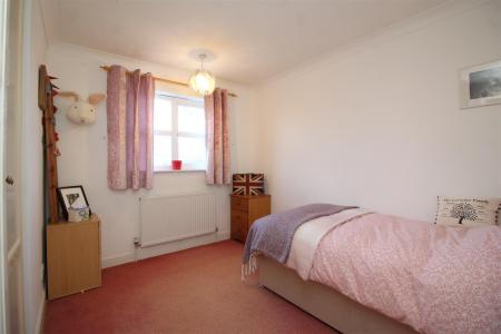 bedroom 3.JPG