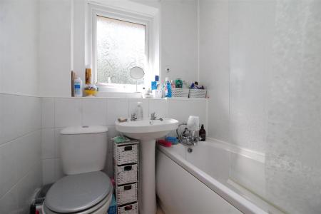 bathroom .JPG