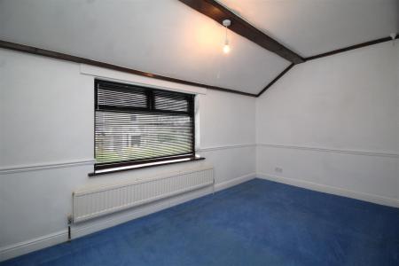 bedroom 1 1 .JPG