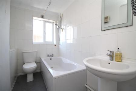 bathroom image 1 .JPG