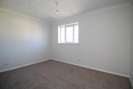 bedroom 1 image .JPG