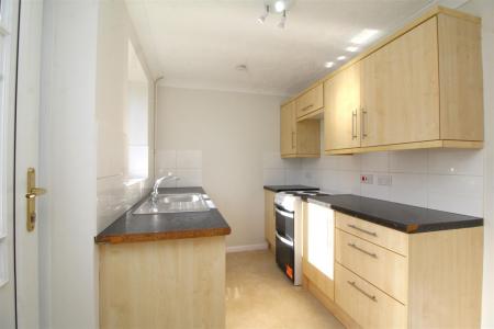 kitchen image 1 .JPG