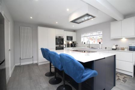 kitchen 4.JPG