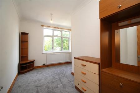 bedroom 2 2 .JPG