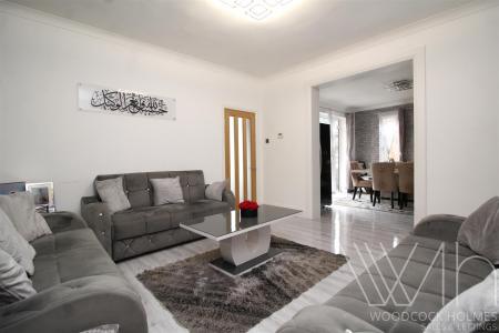 sitting room 2.JPG