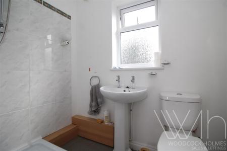 ensuite.JPG