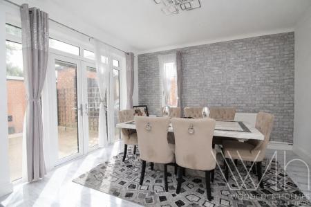 dining room .jpeg