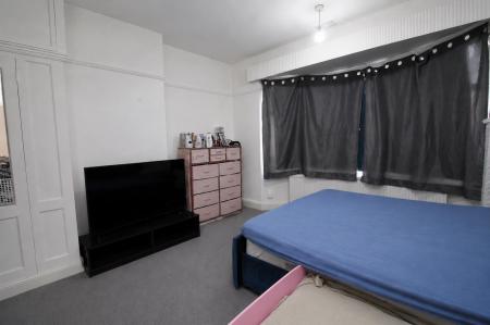 bedroom 1 image.png