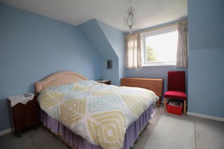 bedroom 3 .JPG