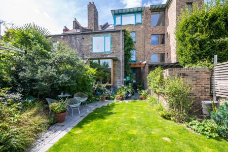 Bushey Hill Road-18.jpg