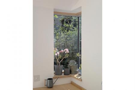 WA_corner window.jpg