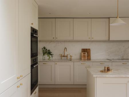 Gowlett Road_Kitchen_076.jpg