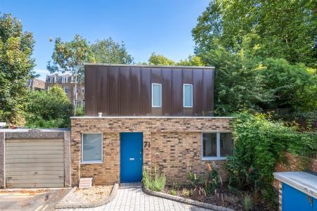 Harfield Gardens-27.jpg