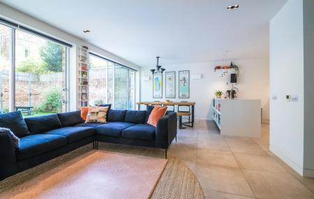 Harfield Gardens-3.jpg