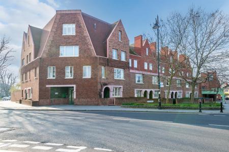 1 Tanswell Court-1.jpg