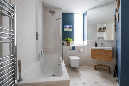 1 Tanswell Court-24.jpg